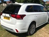 Mitsubishi Outlander 2.4 Outlander Exceed Safety PHEV CVT 4WD 5dr 3