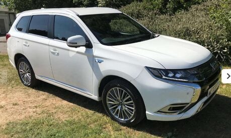 Mitsubishi Outlander 2.4 Outlander Exceed Safety PHEV CVT 4WD 5dr
