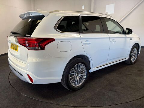 Mitsubishi Outlander 2.4 Outlander Exceed Safety PHEV CVT 4WD 5dr 5