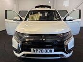 Mitsubishi Outlander 2.4 Outlander Exceed Safety PHEV CVT 4WD 5dr 8
