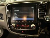 Mitsubishi Outlander 2.4 Outlander Exceed Safety PHEV CVT 4WD 5dr 27