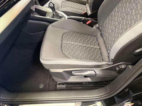 Audi A1 1.0 A1 Sportback 25 TFSI Sport Semi-Auto 5dr 49