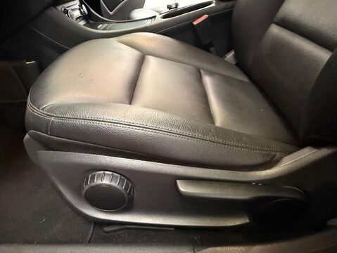 Mercedes-Benz GLA 2.1 GLA 220 SE Premium+ CDi 4Matic Auto 4WD 5dr 46