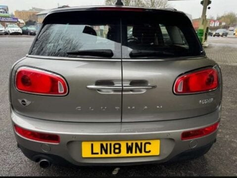 Mini Clubman 1.5 Clubman Cooper Black Auto 6dr 3