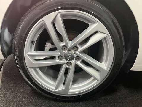 Audi A1 1.5 A1 Sportback 35 TFSI S Line 5dr 37