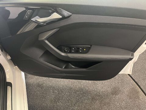 Audi A1 1.5 A1 Sportback 35 TFSI S Line 5dr 12