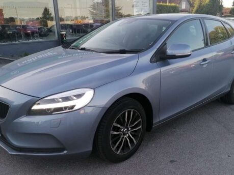 Volvo V40 1.5 V40 Momentum Nav+ T2 Auto 5dr