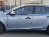 Volvo V40 1.5 V40 Momentum Nav+ T2 Auto 5dr 3