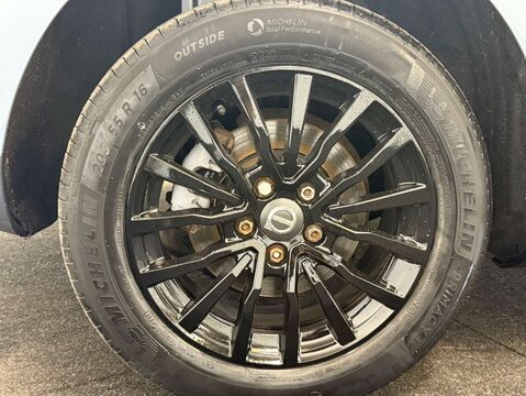 Volvo V40 1.5 V40 Momentum Nav+ T2 Auto 5dr 32