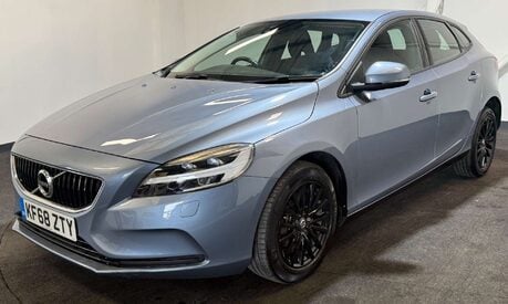 Volvo V40 1.5 V40 Momentum Nav+ T2 Auto 5dr