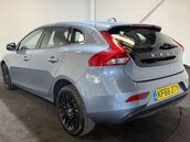 Volvo V40 1.5 V40 Momentum Nav+ T2 Auto 5dr 4