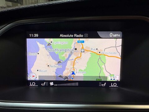 Volvo V40 1.5 V40 Momentum Nav+ T2 Auto 5dr 22