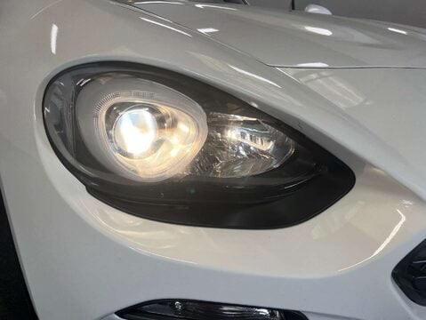 Fiat 124 Spider 1.4 124 Spider Lusso MultiAir 2dr 40