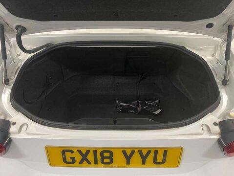 Fiat 124 Spider 1.4 124 Spider Lusso MultiAir 2dr 31