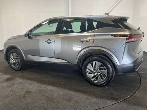 Nissan Qashqai 1.3 Qashqai Acenta Premium DiG-T MHEV 5dr 4