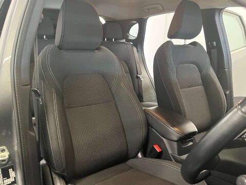 Nissan Qashqai 1.3 Qashqai Acenta Premium DiG-T MHEV 5dr 12