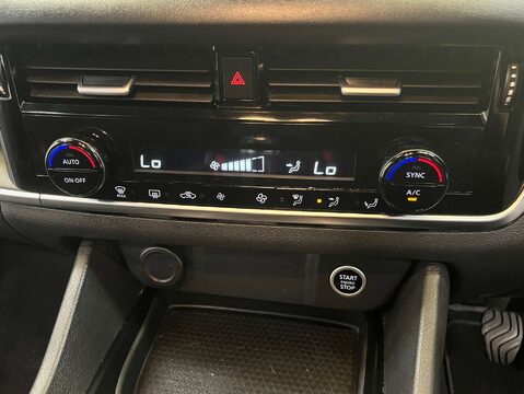 Nissan Qashqai 1.3 Qashqai Acenta Premium DiG-T MHEV 5dr 26