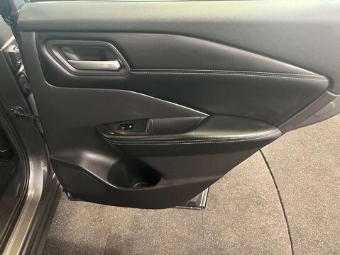 Nissan Qashqai 1.3 Qashqai Acenta Premium DiG-T MHEV 5dr 36