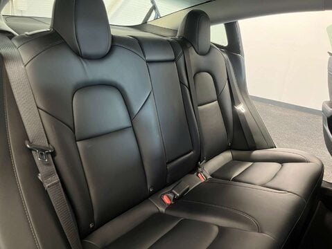 Tesla Model 3 Model 3 Long Range AWD 4dr 35