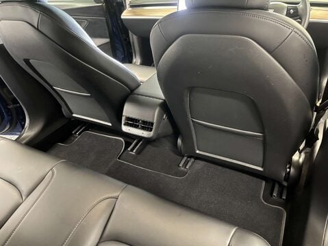 Tesla Model 3 Model 3 Long Range AWD 4dr 40