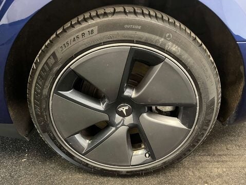 Tesla Model 3 Model 3 Long Range AWD 4dr 45