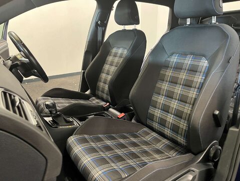 Volkswagen Golf 1.4 Golf GTE DSG 5dr 49