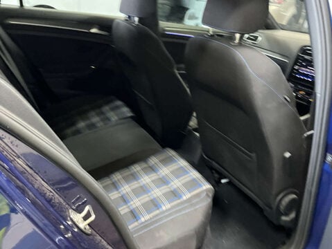Volkswagen Golf 1.4 Golf GTE DSG 5dr 9