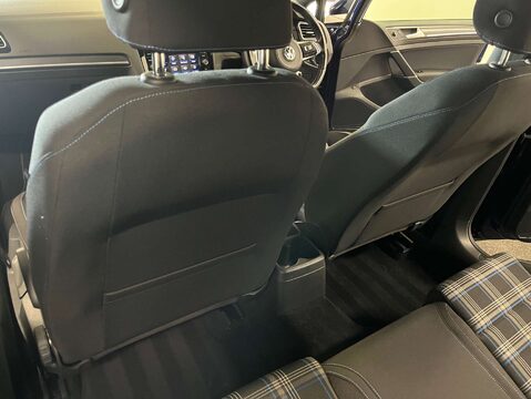 Volkswagen Golf 1.4 Golf GTE DSG 5dr 47
