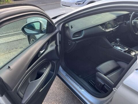 Vauxhall Insignia 1.5 Insignia Elite Nav T Auto 5dr 4