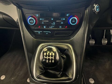 Ford Kuga 1.5 Kuga ST-Line X 5dr 28