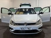 Volkswagen Golf 2.0 Golf R TSi Semi-Auto 4WD 5dr 10