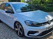Volkswagen Golf 2.0 Golf R TSi Semi-Auto 4WD 5dr 4
