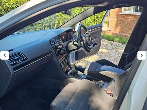 Volkswagen Golf 2.0 Golf R TSi Semi-Auto 4WD 5dr 5