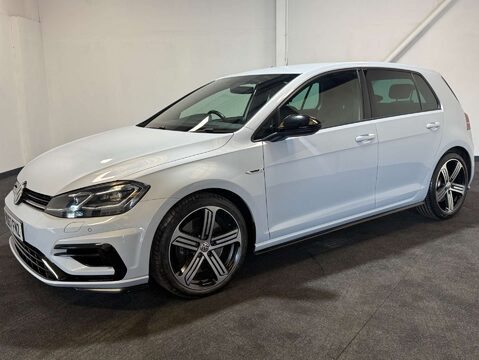 Volkswagen Golf 2.0 Golf R TSi Semi-Auto 4WD 5dr 2