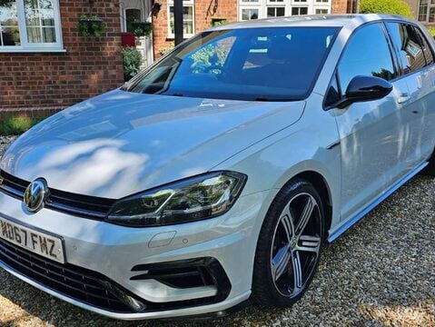 Volkswagen Golf 2.0 Golf R TSi Semi-Auto 4WD 5dr 1