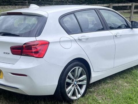 BMW 1 Series 2.0 120I Sport 5dr 2