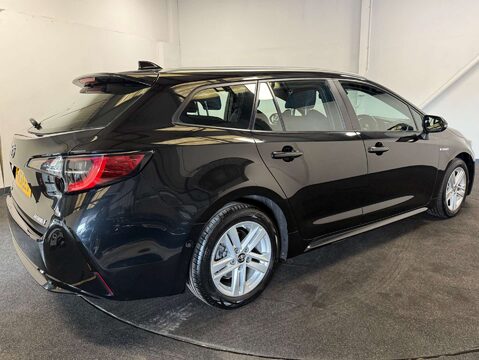 Toyota Corolla 1.8 Corolla Icon Tech VVTi HEV CVT 5dr 6