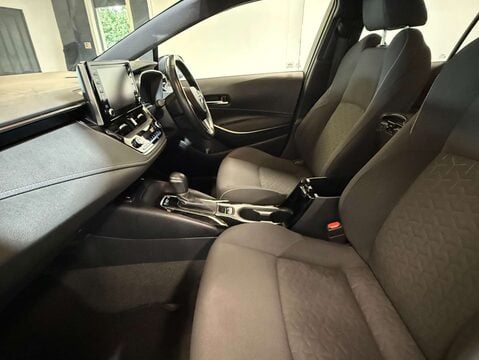 Toyota Corolla 1.8 Corolla Icon Tech VVTi HEV CVT 5dr 43