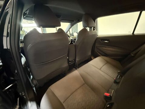 Toyota Corolla 1.8 Corolla Icon Tech VVTi HEV CVT 5dr 41