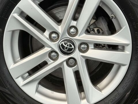 Toyota Corolla 1.8 Corolla Icon Tech VVTi HEV CVT 5dr 37