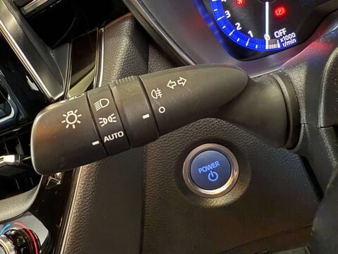 Toyota Corolla 1.8 Corolla Icon Tech VVTi HEV CVT 5dr 19