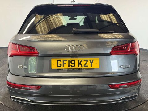 Audi Q5 2.0 Q5 S Line 40 TDI Quattro Semi-Auto 4WD 5dr 5