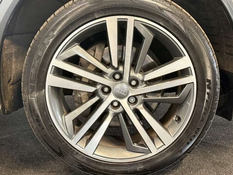 Audi Q5 2.0 Q5 S Line 40 TDI Quattro Semi-Auto 4WD 5dr 12