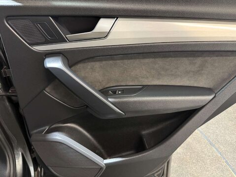 Audi Q5 2.0 Q5 S Line 40 TDI Quattro Semi-Auto 4WD 5dr 34