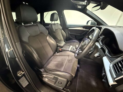 Audi Q5 2.0 Q5 S Line 40 TDI Quattro Semi-Auto 4WD 5dr 15