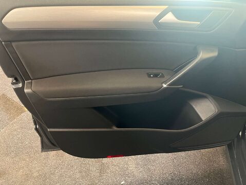 Volkswagen Touran 2.0 Touran SE Family TDI Semi-Auto 5dr 49