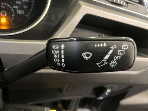 Volkswagen Touran 2.0 Touran SE Family TDI Semi-Auto 5dr 21