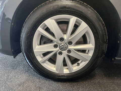 Volkswagen Touran 2.0 Touran SE Family TDI Semi-Auto 5dr 55