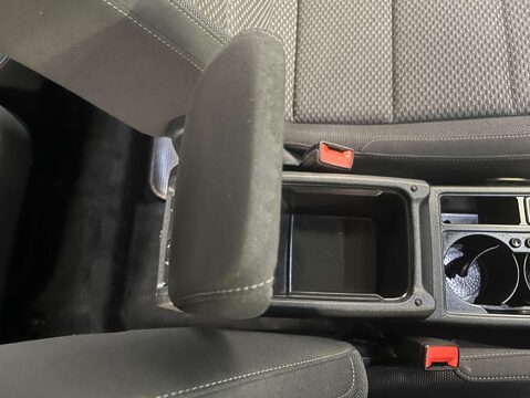 Volkswagen Touran 2.0 Touran SE Family TDI Semi-Auto 5dr 29