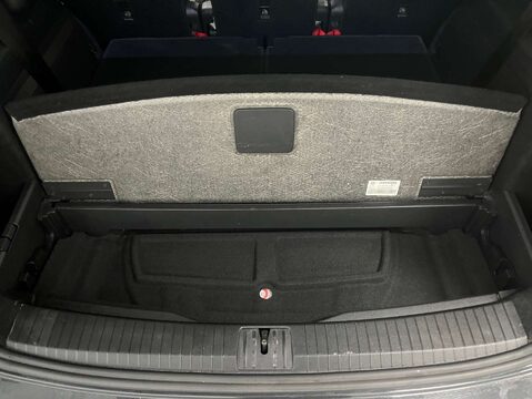 Volkswagen Touran 2.0 Touran SE Family TDI Semi-Auto 5dr 39